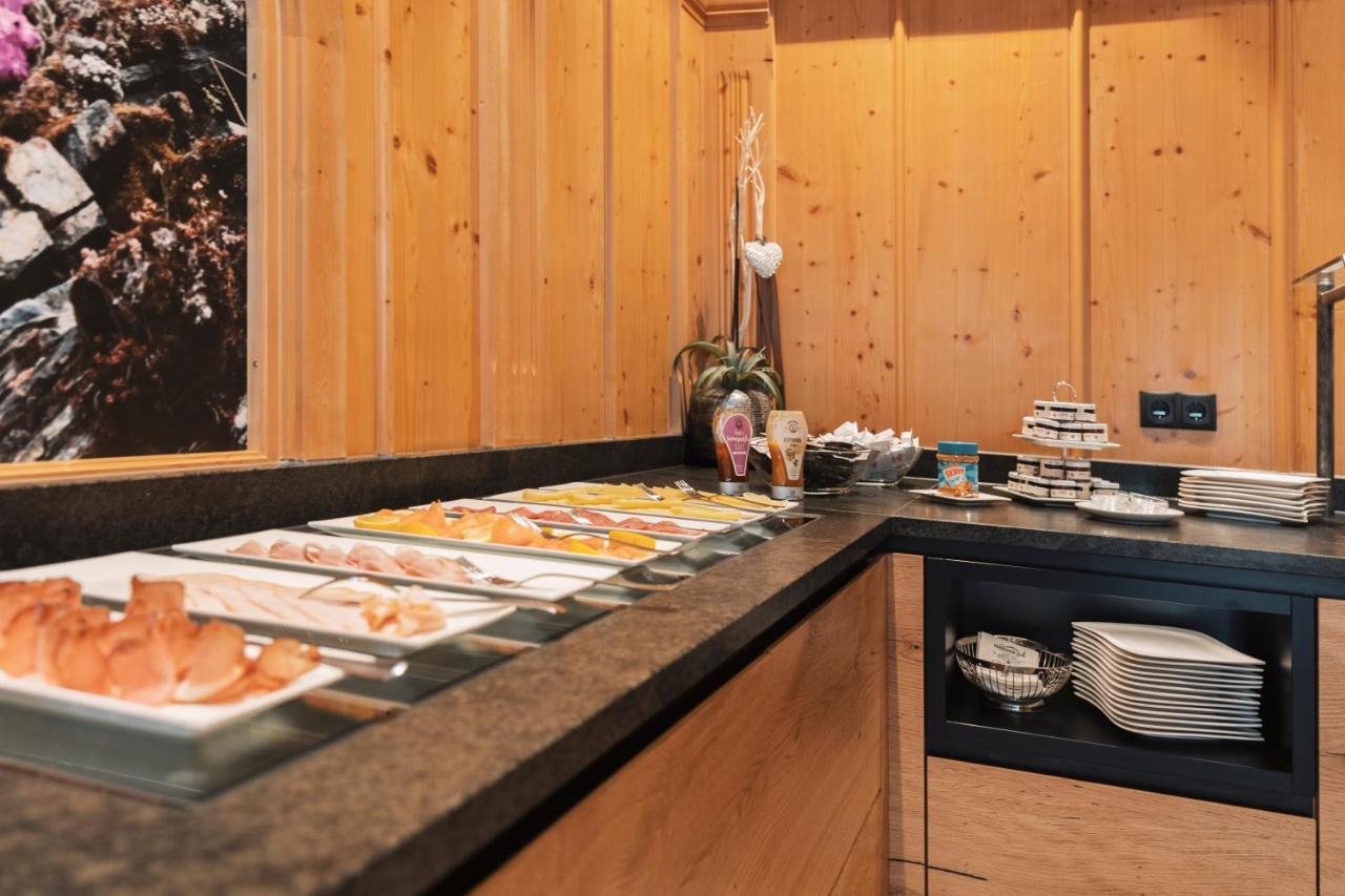 Alp Larain B&B Ischgl Buitenkant foto