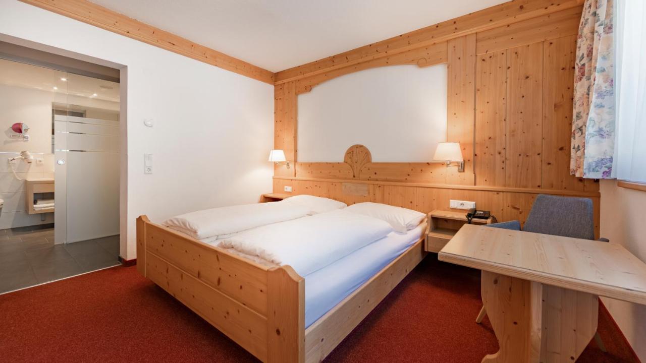 Alp Larain B&B Ischgl Buitenkant foto