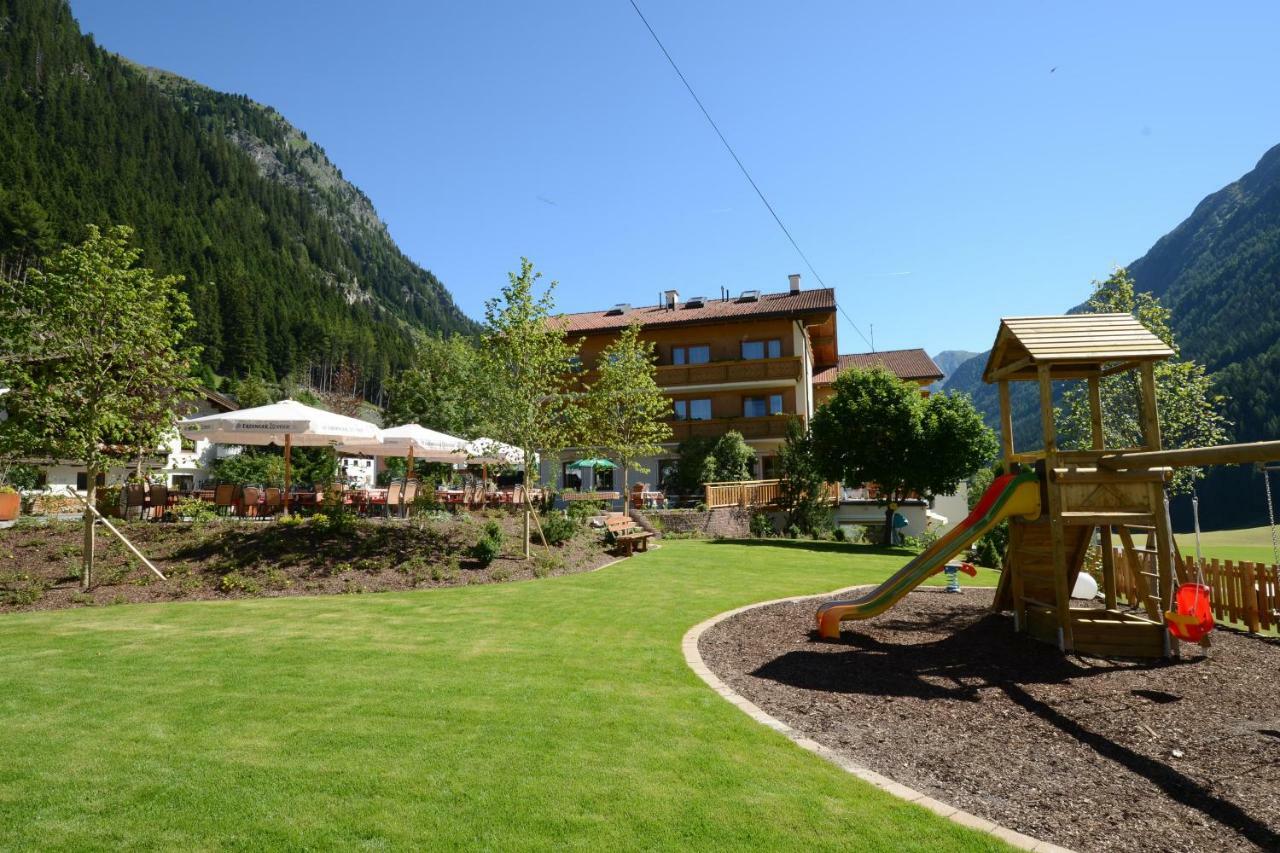 Alp Larain B&B Ischgl Buitenkant foto